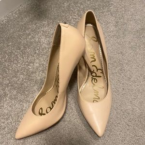 Lightly Worn Sam Edelman Nude Pumps
